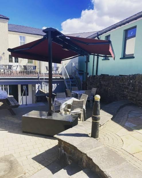 Cambrian Inn Tredegar Exterior foto